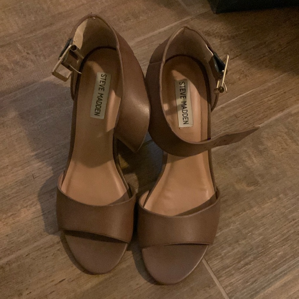Steve Madden brown heels